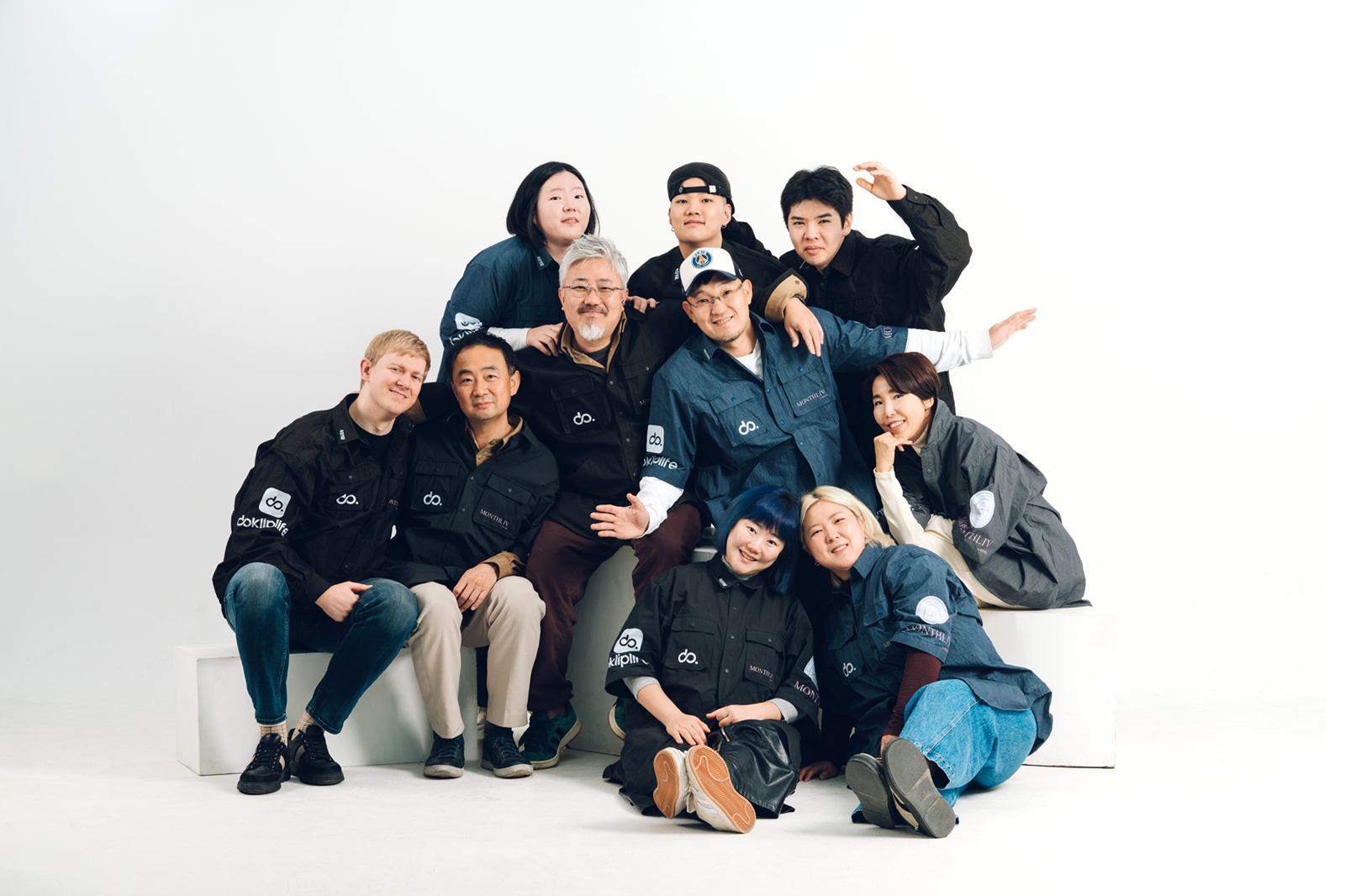 먼슬리브 팀 단체 사진